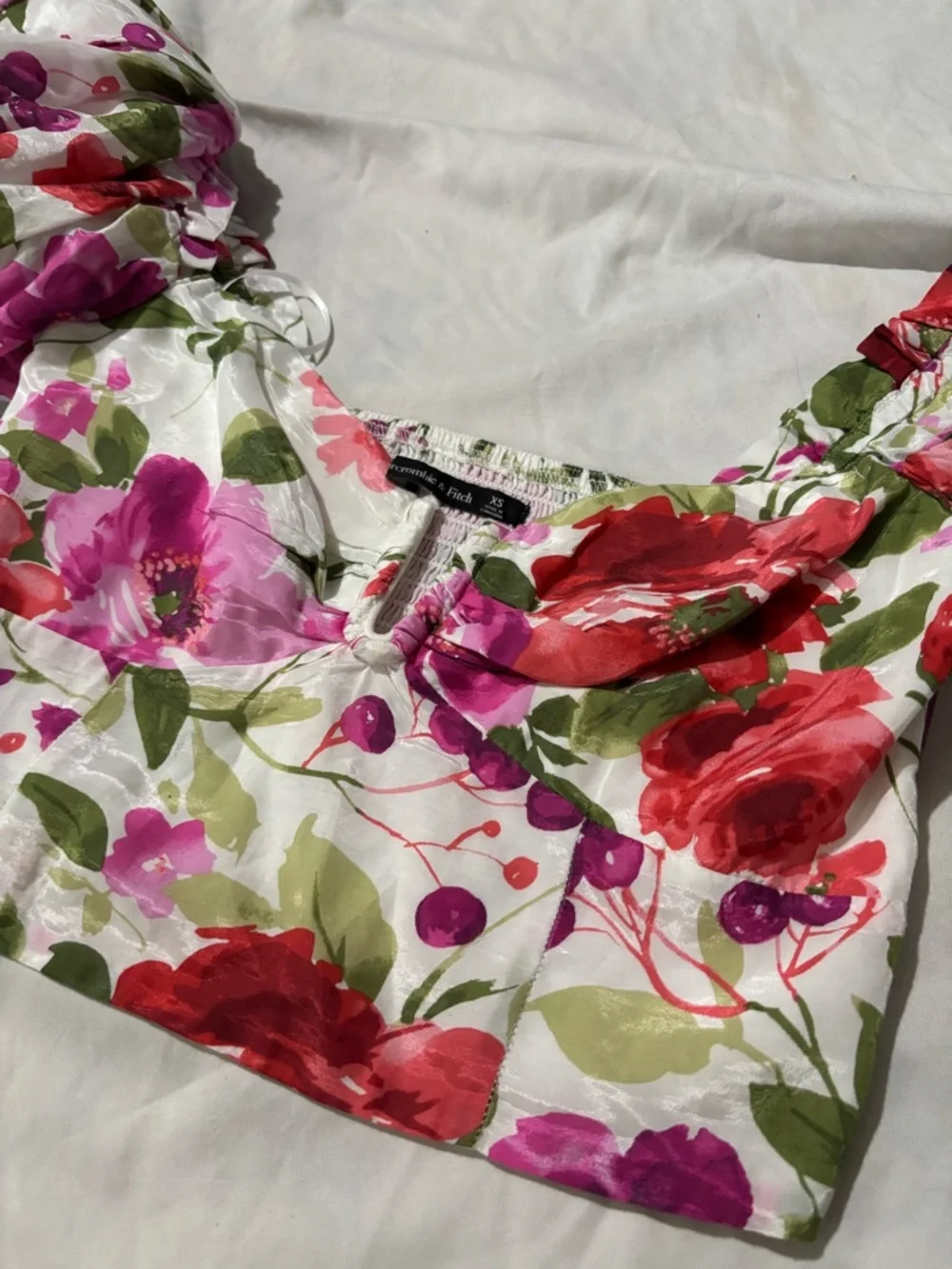 Floral Puff-Sleeve Crop Top - Pink & Red - Picture 4 of 5